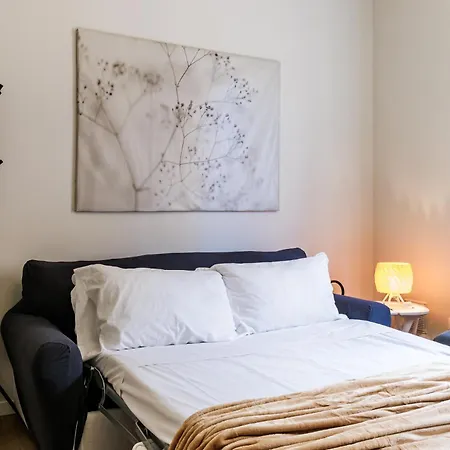 公寓 Chiara 6 Guest - Train Station - Parking 摩德纳