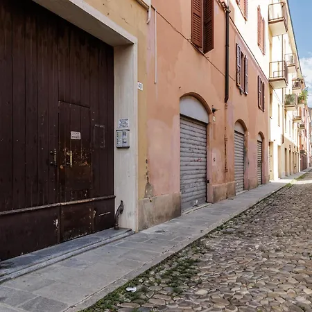 Chiara 6 Guest - Train Station - Parking * 摩德纳