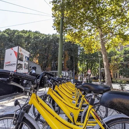 Appartamento Chiara 6 Guest - Train Station - Parking *