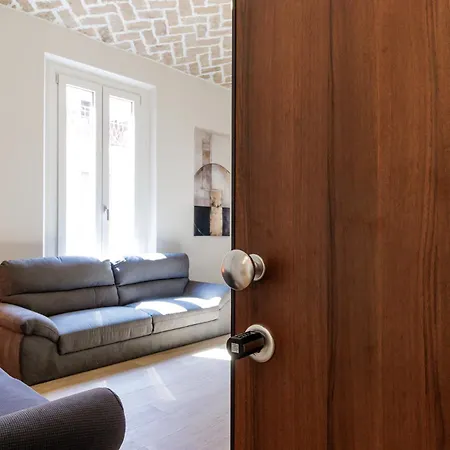 Apartment Chiara 6 Guest - Train Station - Parking