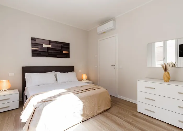 公寓 Chiara 6 Guest - Train Station - Parking *