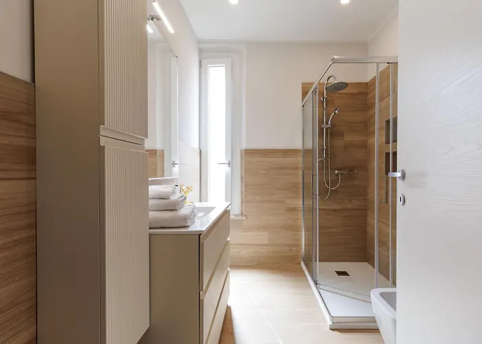 Chiara 6 Guest - Train Station - Parking Appartement