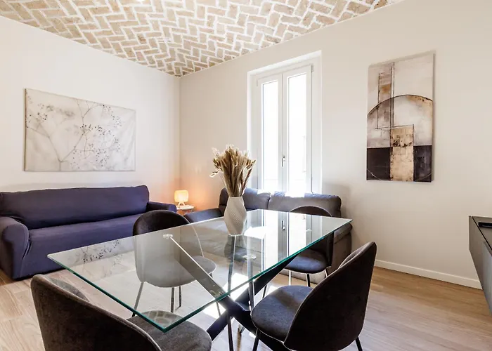 Appartement Chiara 6 Guest - Train Station - Parking