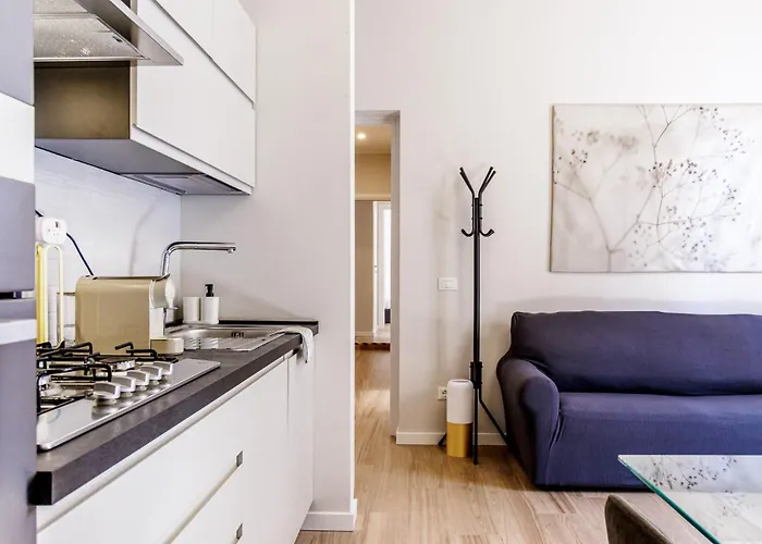 公寓 Chiara 6 Guest - Train Station - Parking 摩德纳