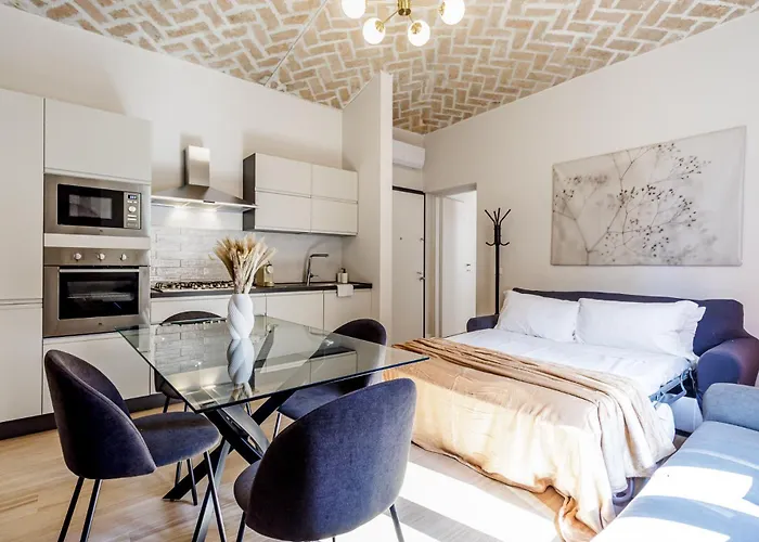 Chiara 6 Guest - Train Station - Parking 摩德纳