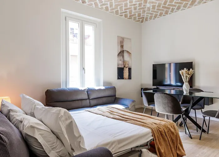 Chiara 6 Guest - Train Station - Parking 公寓 *